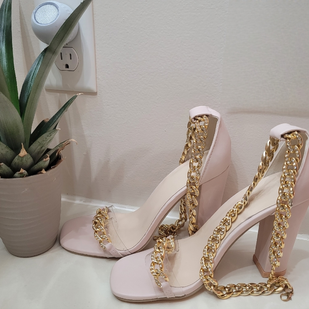 Chain Heels
